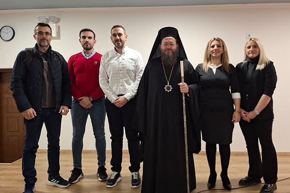 "Ενημέρωση και Συνεργασία για την Αντιμετώπιση Διαδικτυακών Απατών: Συναντήσεις του Σωματείου 'Νέα Ζωή' με την Αστυνομία και την Εκκλησία"